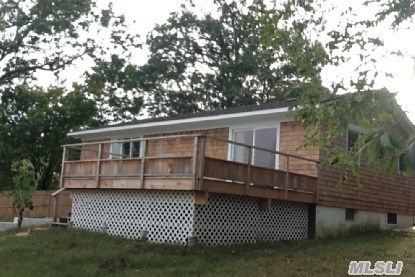 12 Overlook Dr