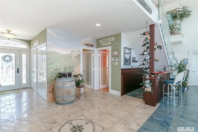 1525 Soundview Rd