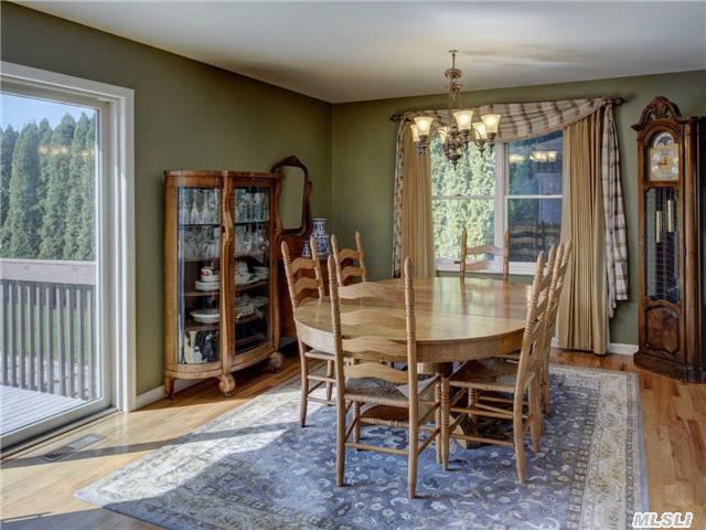 155 Oriole Dr