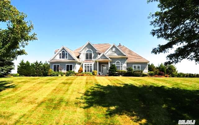 1795 Laurel Trl