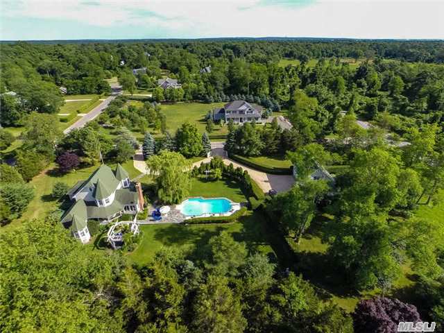 2 Bonnie Ln