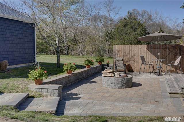 2570 Main Rd