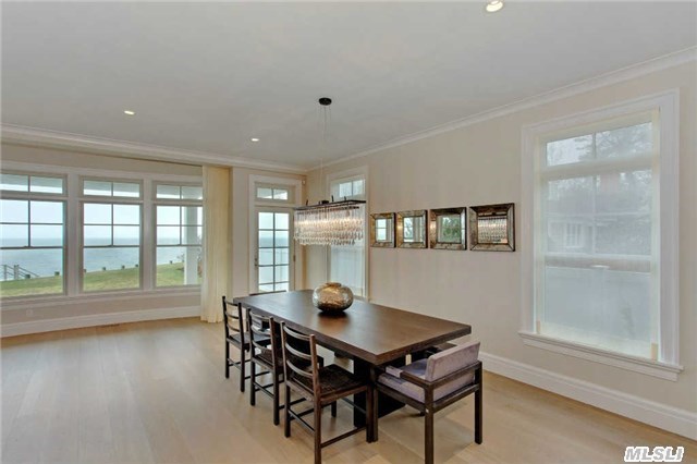 3270 Peconic Bay Blvd