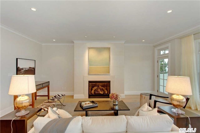 3270 Peconic Bay Blvd