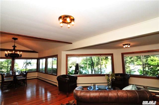 335 South Dr