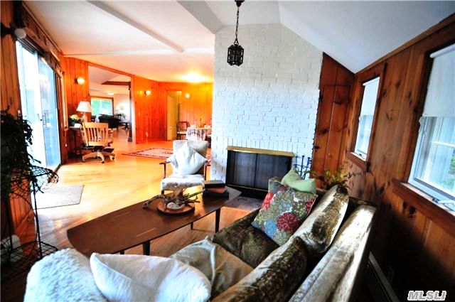 335 South Dr