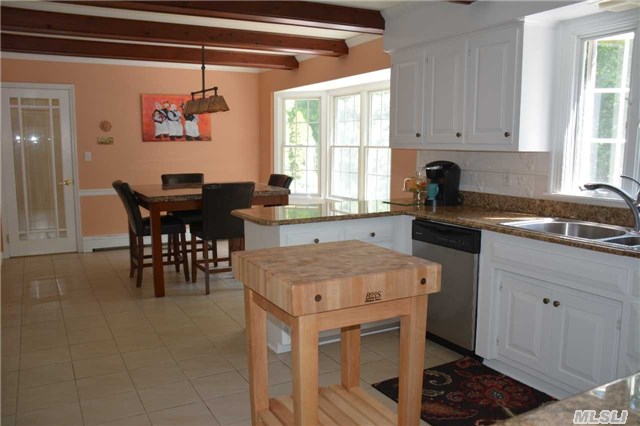 34 Lockitt Dr