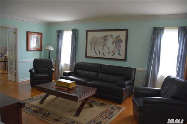 34 Lockitt Dr