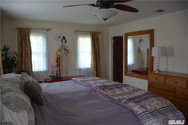 34 Lockitt Dr