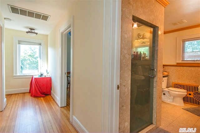 396 Hamilton Ave