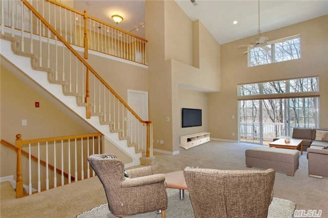 42 Big Pond Ln
