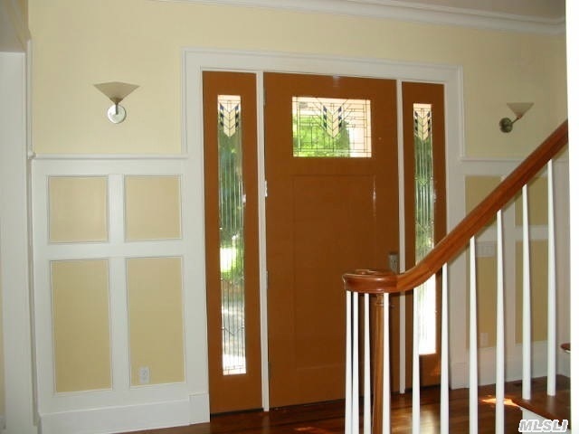 4a Dolphin Way