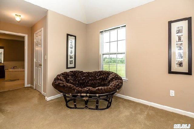 55 Windflower Ln
