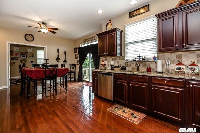 55 Windflower Ln