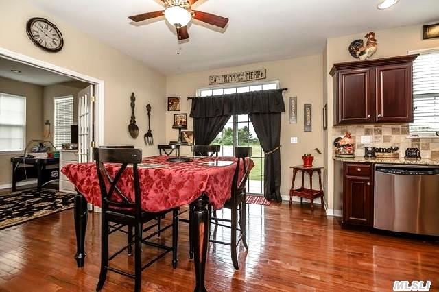 55 Windflower Ln