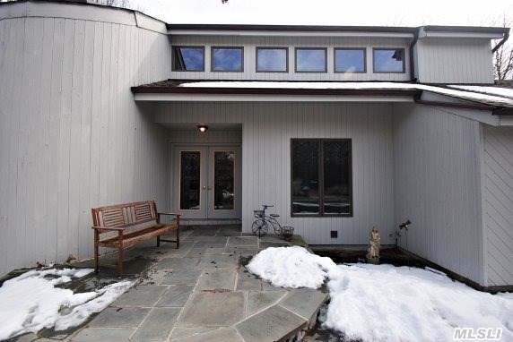 6 Hemlock Dr