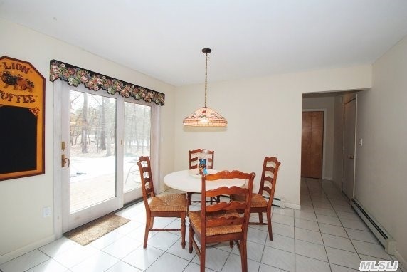 6 Hemlock Dr