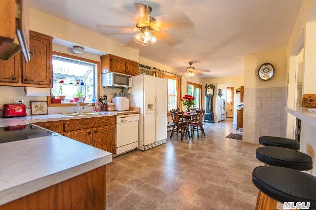 605 Bay Shore Rd