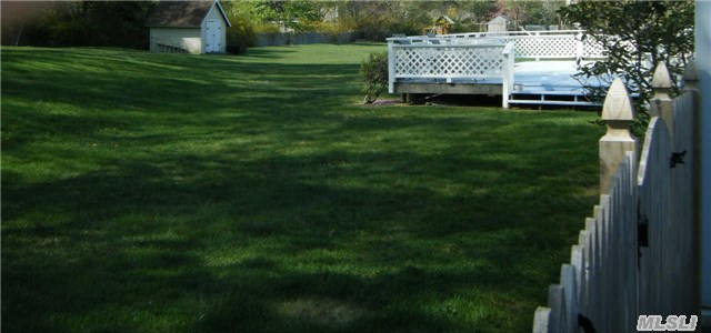 61 Randall Rd
