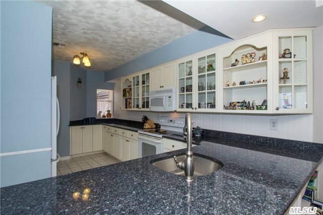 613 Fox Hill Dr
