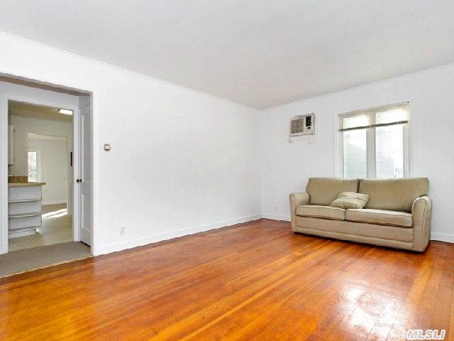 7 Smith St