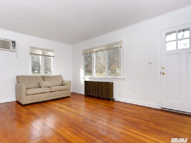 7 Smith St