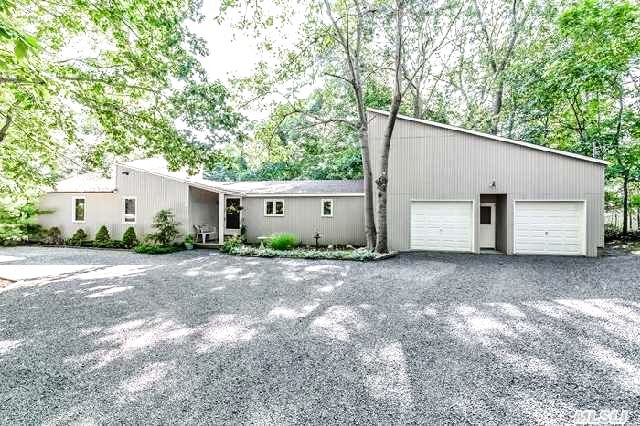 Bayberry Rd