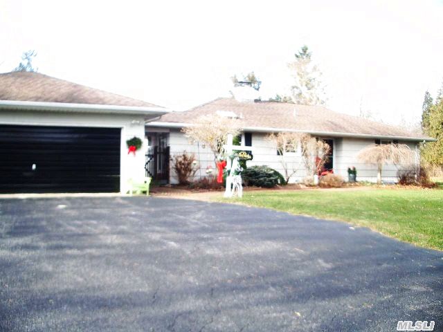 1100 Marratooka Ln