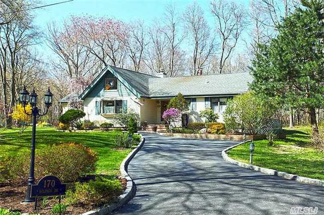 170 Dolphin Dr