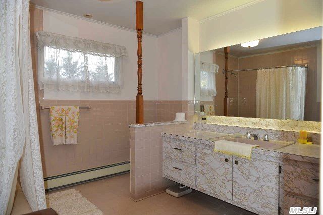250 Jernick Ln
