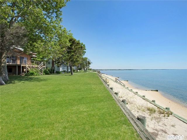 2820 Peconic Bay Blvd