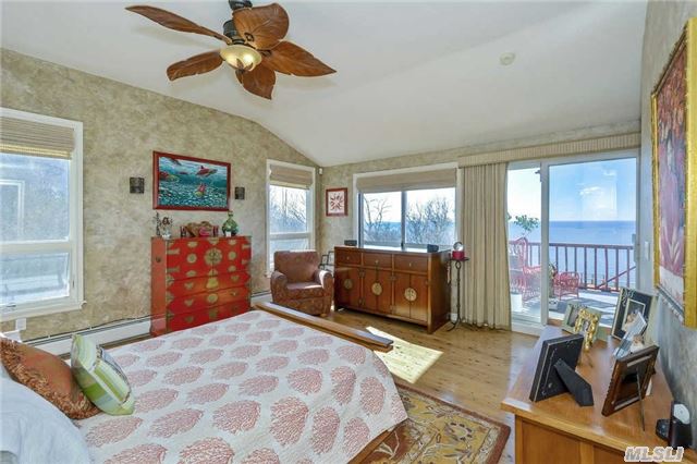 3176 Sound Ave