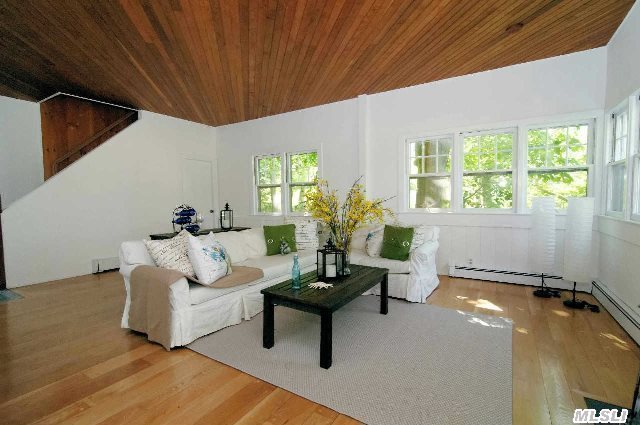 55 Harbor View Ave