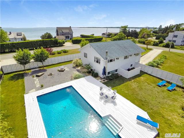 61 Peconic Ave