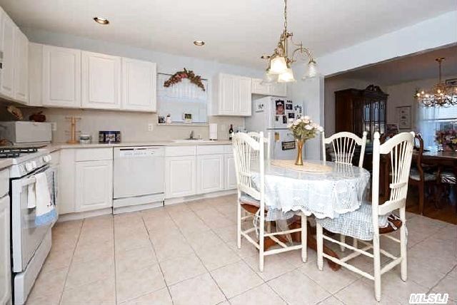 78 Saddle Lakes Dr