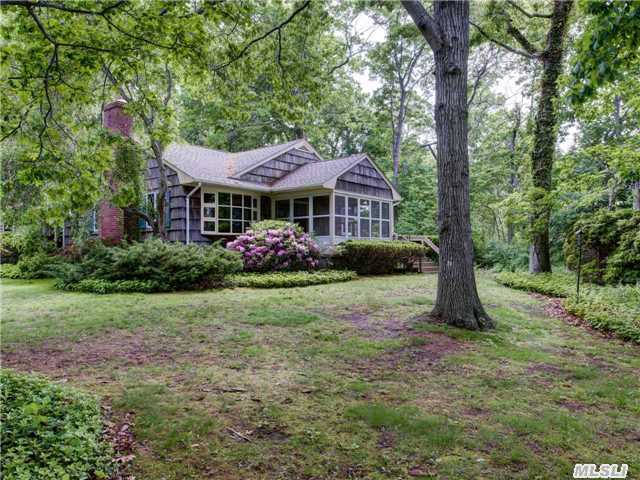 535 Meadow Ln