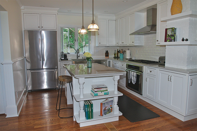 The updated modern kitchen. (Credit: Barbaraellen Koch)