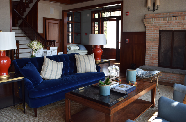 The first floor lounge.
