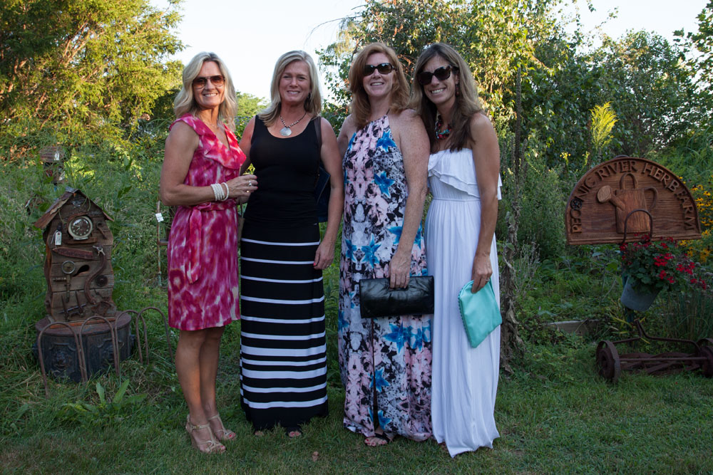 From left:  Kelly Evers, Kerry Janis, Jill Tapper, and Sue McKenna enjoying the evening. (Credit: Katharine Schroeder)