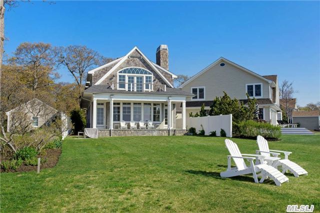 3270 Peconic Bay Blvd