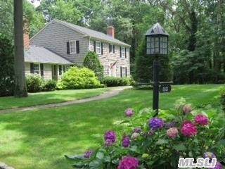 88 Leafy Way