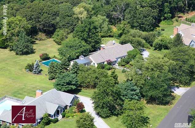 1030 Country Club Dr