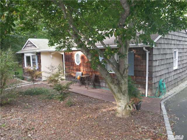 430 Highwood Rd