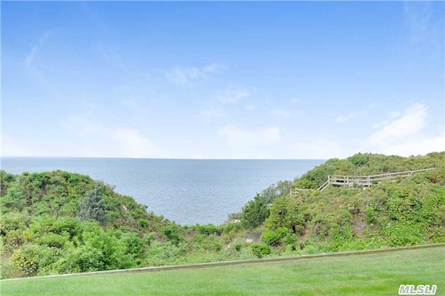 501 Fox Hill Dr