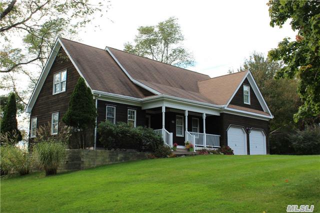 605 Rosewood Dr