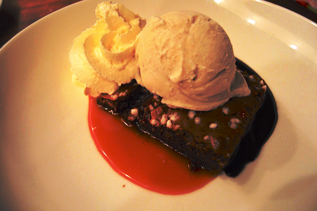 red maple brownie sundae