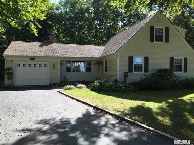 350 Matthews Ln