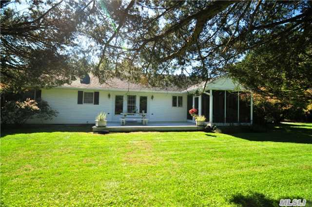605 Leeward Dr