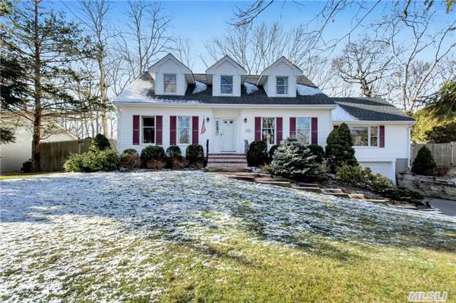 975 Victoria Dr