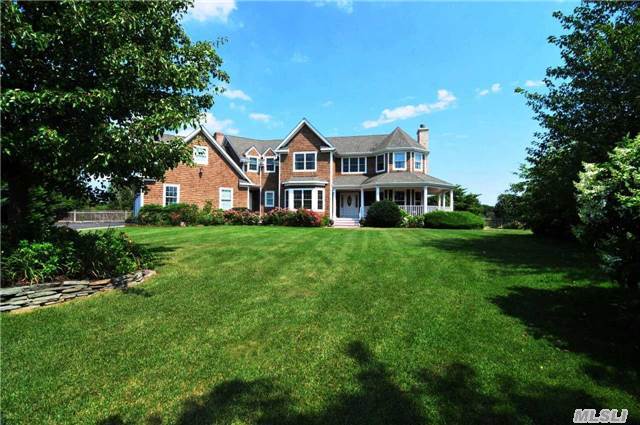 3335 Laurel Trl